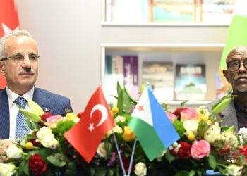 Bakan Uraloğlu, mevkidaşı Hassan Houmed Mohamed ile görüştü