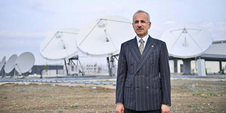 Tüm İHA’lar Türksat uyduları üzerinden kontrol edilebilecek