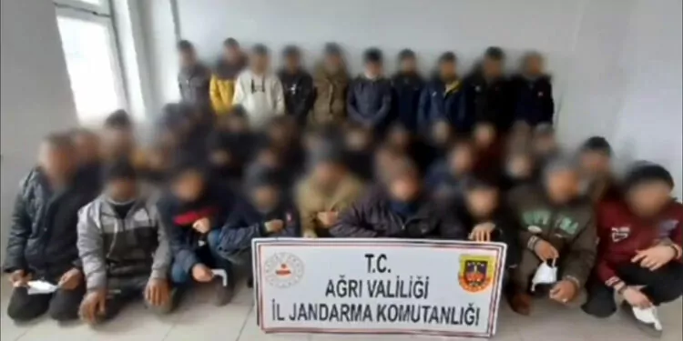 Kalkan-11 operasyonlarında 123 göçmen kaçakçılığı organizatörü yakalandı