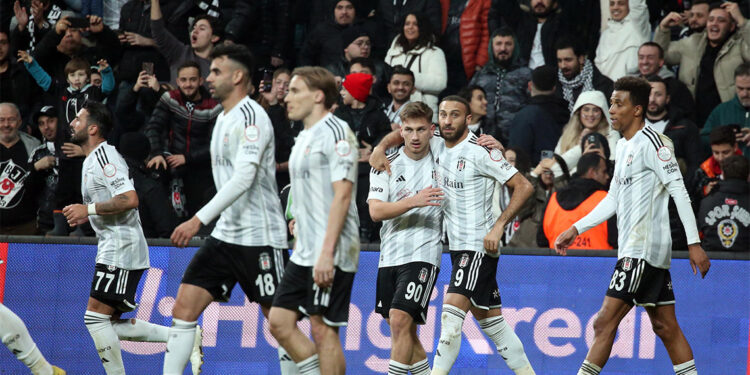 Zor bir sezon geçiriyoruz, iyi idmanlar yapıyoruz