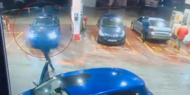 Beylikdüzü'nde otomatik silahla kurşun yağdırdılar