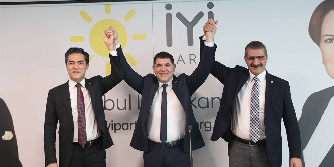 İyi Parti İstanbul Büyükşehir Belediye Başkan adayı Buğra Kavuncu, "Artık sahaya bir an önce inip çalışırsınız ama bizim asıl büyük lansmanımız 18 Şubat'ta olacak. Çalışmalarımız tüm hızıyla yürüyor." diye konuştu.