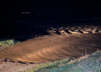 Çanakkale’de Karamenderes Çayı taştı