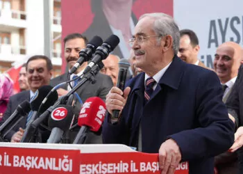 Büyükerşen'in osmanlı ile ilgili eleştirilerine tepki