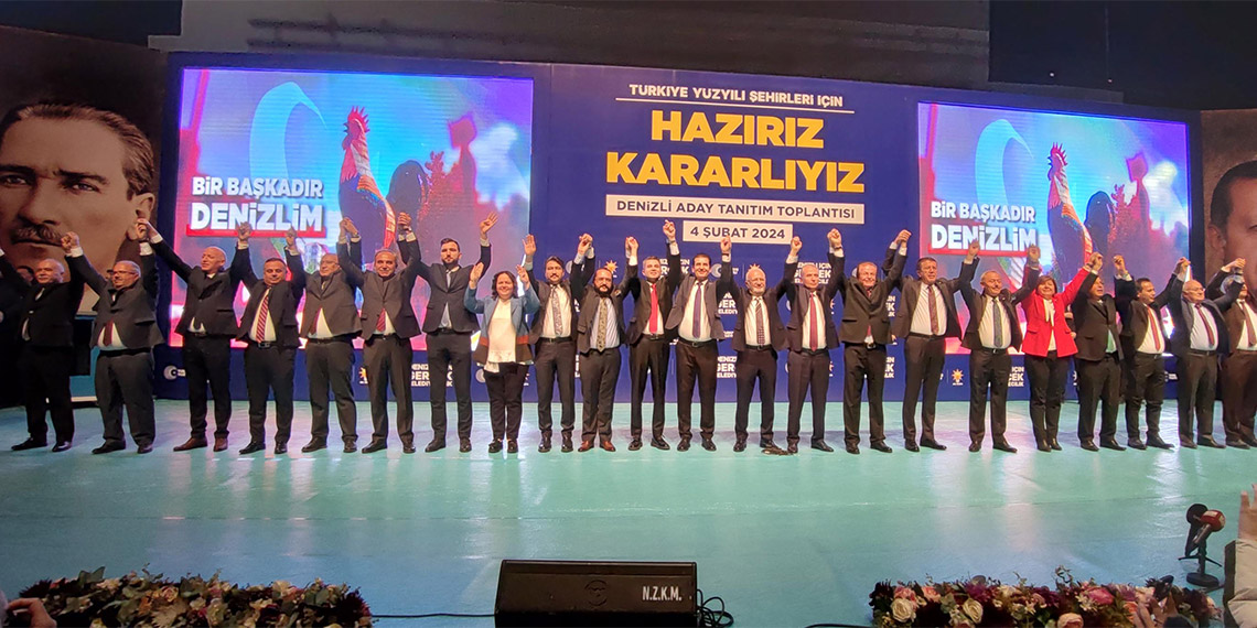 Denizli'de AK Parti'nin 19 ilçede belediye başkan adayları tanıtım toplantısına katılan AK Parti Genel Başkanvekili Mustafa Elitaş, aday gösterilmeyen partililere seslenerek, "Siyasette küslük, dargınlık, kırılmak olmaz; ben olmaz, biz olduğumuz sürece oluruz." dedi.