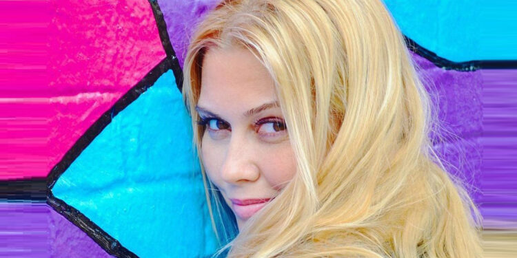 Didem Uzel setlere döndü