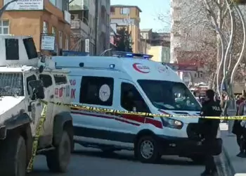 Diyarbakır'da silahlı kavga; 3 yaralı