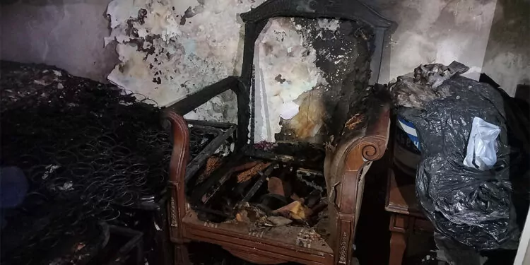 Diyarbakır'da sobadan çıkan kıvılcımlar yangına neden oldu