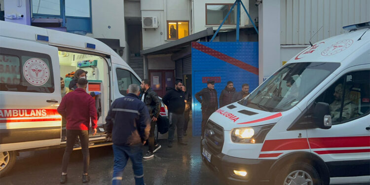 Dökümhanede eritme kazanı patladı