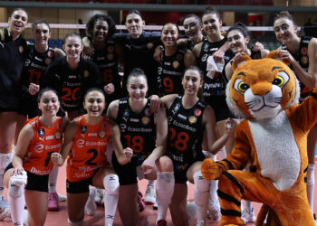 Eczacıbaşı Dynavit CEV Şampiyonlar Ligi'nde çeyrek finalde