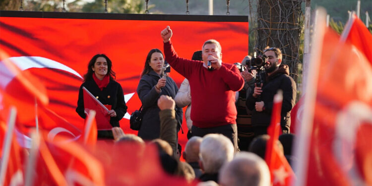 Çeşme için benimle her yolda yürümeye var mısınız?