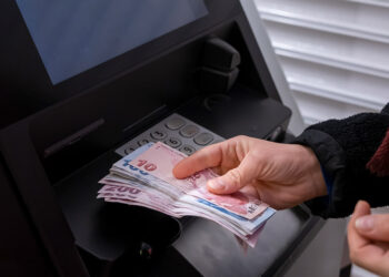Yaşlı aylığı ve engelli aylıklarını hesaplara yatırdık