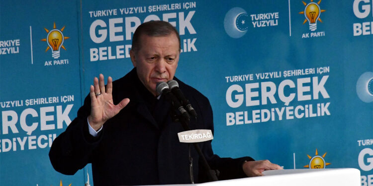 Tüm alçaklarla mücadelemizi kararlılıkla sürdüreceğiz