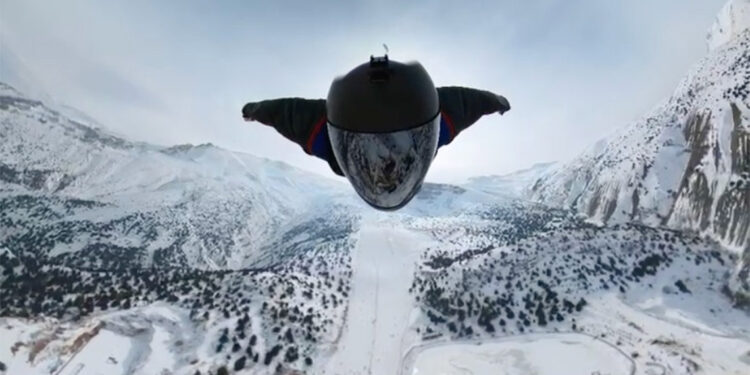 Yarasa adam uçuşu nefes kesti