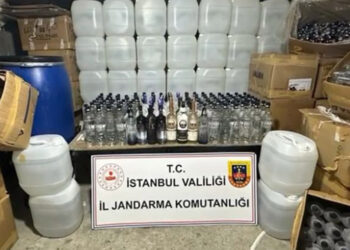 Fatih'te sahte içki operasyonu; 2 gözaltı
