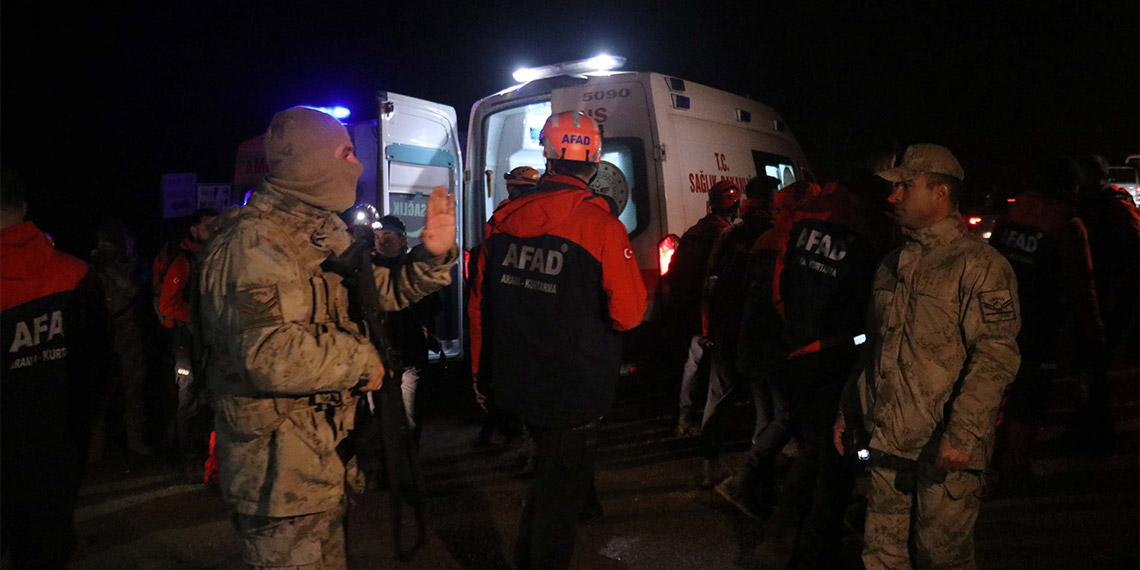 Polis helikopteri kaza kırıma uğradı; 2 şehit 1 yaralı
