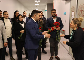 Genç Sağlık Sendikası deprem bölgesini ziyaret etti