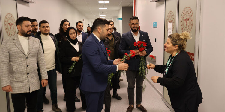 Genç Sağlık Sendikası deprem bölgesini ziyaret etti