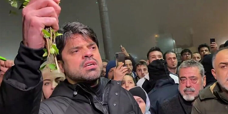 TİP'in Hatay Belediye Başkan Adayı Gökhan Zan oldu