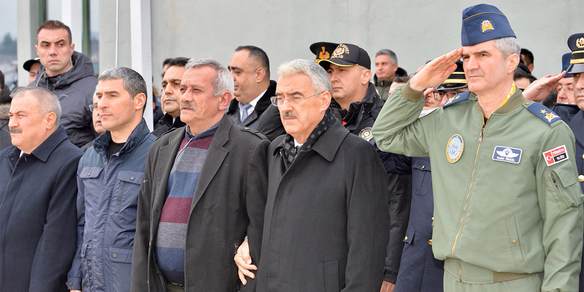 Helikopter kazasında şehit olan 2 pilotun cenazesi Ankara'ya getirildi