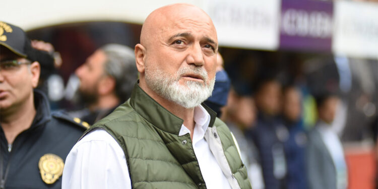 Hikmet Karaman'a kel diyerek hakaret eden sanığa 2 yıl hapis istemi