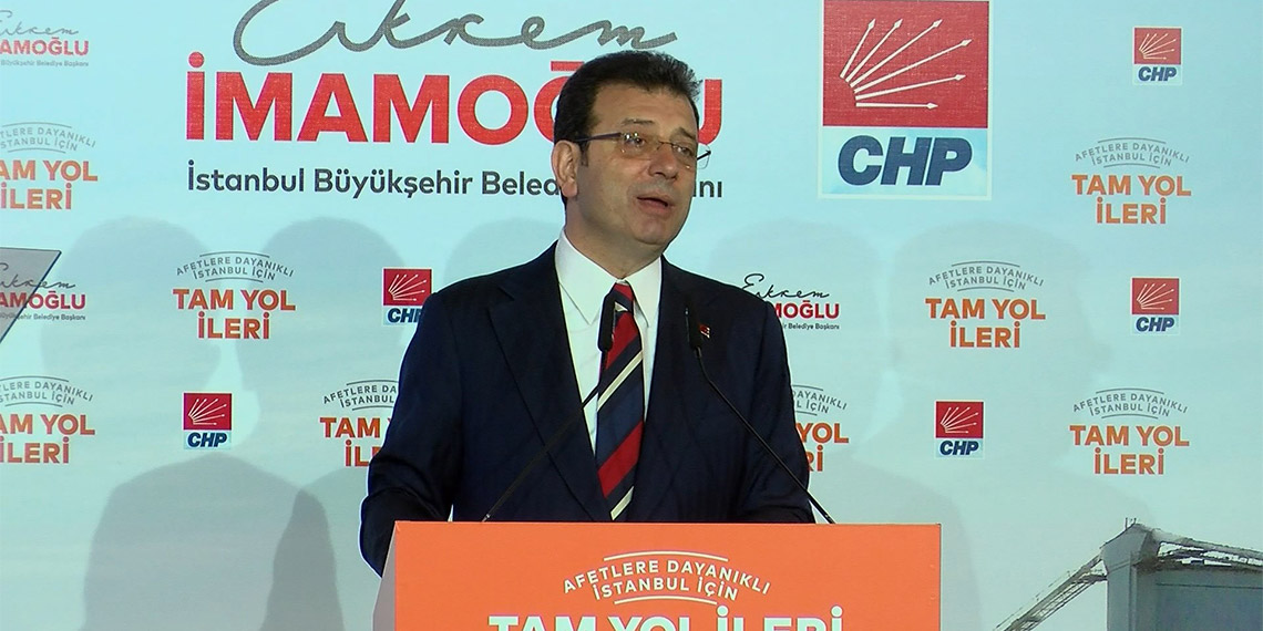 İstanbul'un jeoloji ve hidroloji haritalarını hazırladıklarını söyleyen İstanbul Büyükşehir Belediye Başkanı Ekrem İmamoğlu, "Hızlı tarama testi yaptığımız 35 bin binadan 15 bini riskli" dedi.