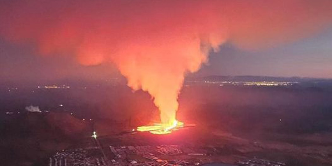 3'üncü kez patlayan yanardağ sebebiyle acil durum ilan edildi