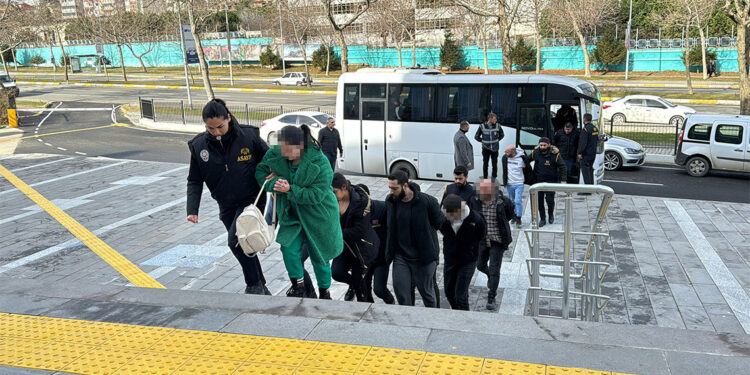 Kafes-36 operasyonlarında gözaltına alınan 9 kişi tutuklandı