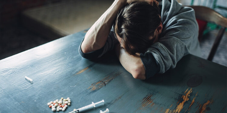 Çocuk ve gençlerde madde bağımlılığı