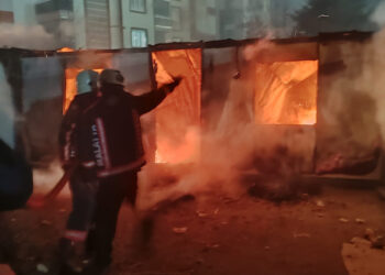 Malatya'da inşaattaki konteynerde yangın