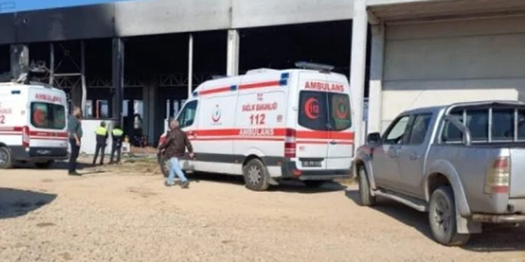 Manisa'da göçük; 2 işçi hayatını kaybetti