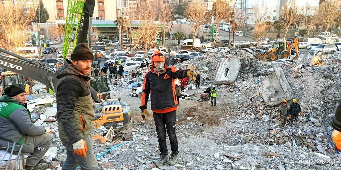 Afad ve mag/amesar iş birliğiyle hayata geçirilen 'mahalle afet gönüllüleri' olası depremde kritik rol oynayacaklar; bina ve sokakları ezberleyip tatbikat yapıyorlar.