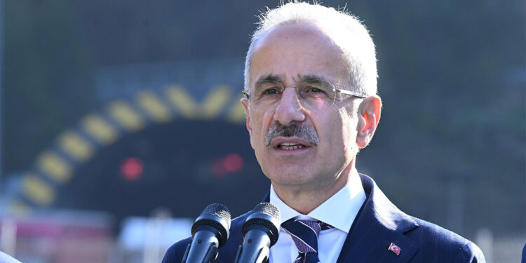 Otoyollarda 'Serbest Geçiş Sistemi' dönemi başladı