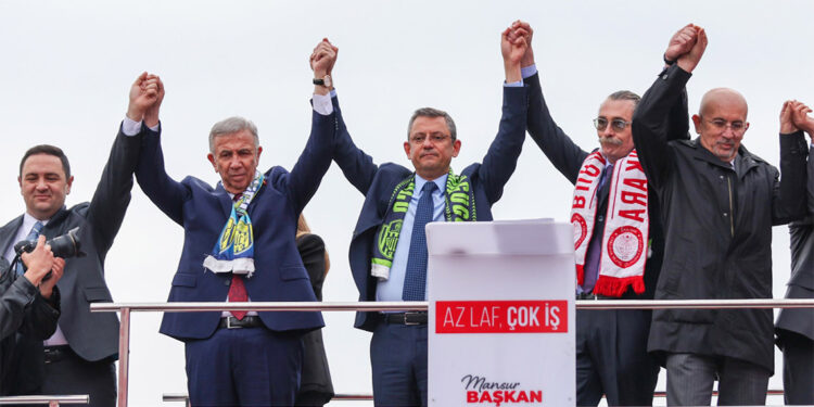 Tayyip Bey Mısır'a gitmiş, Sisi'ye koşturmuş