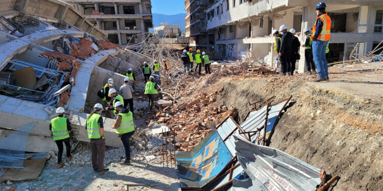 Perde duvar binanın hasar görme riskini 3 kat azaltıyor