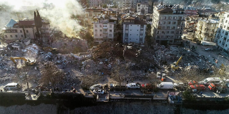 Hatay bu ülke için acı bir örnek
