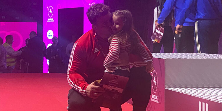 Avrupa Güreş Şampiyonası'nda Rıza Kayaalp gümüş madalyanın sahibi oldu