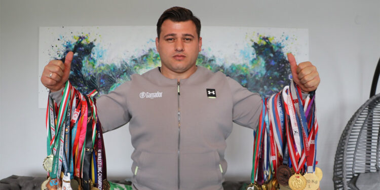 Rıza Kayaalp 27'nci madalyasını aldı