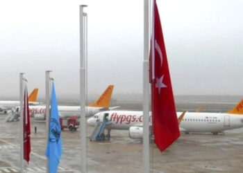 Sabiha Gökçen Havalimanı'na uçaklar iniş yapamadı