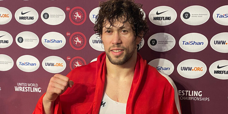 Avrupa Güreş Şampiyonası'nda Selçuk Can altın madalya kazandı