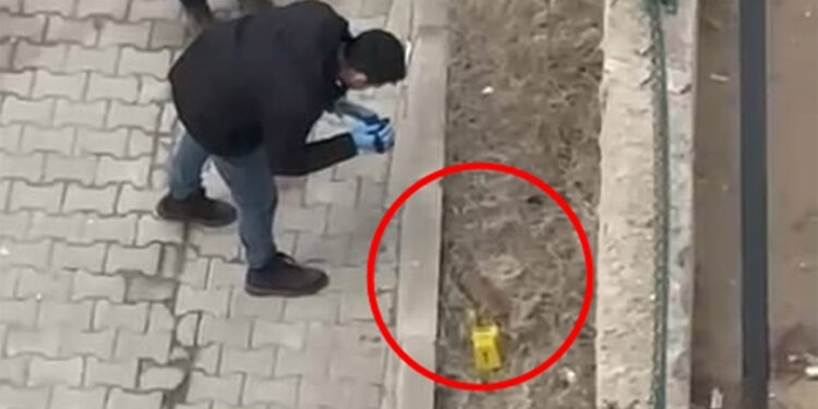 Şırnak'ta site bahçesinde 1'i patlamamış 2 top mermisi bulundu