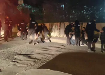 Şişli'de polis kavgayı havaya ateş açarak durdurdu