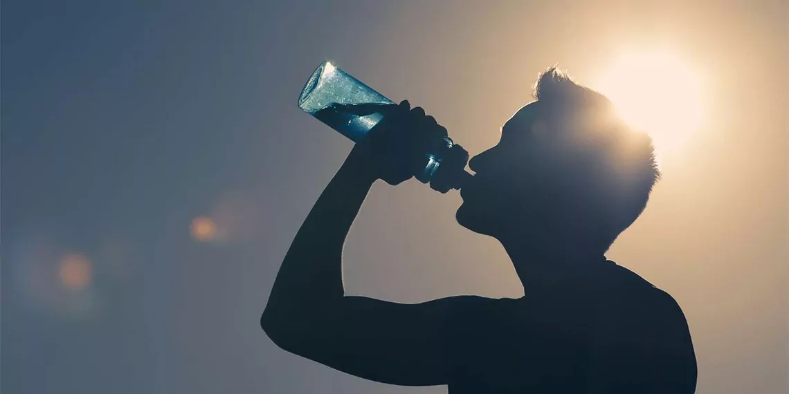 Yapılan araştırmalara göre, düzenli su tüketimi prostat sağlığına olumlu katkılar sağladığını gösteriyor.