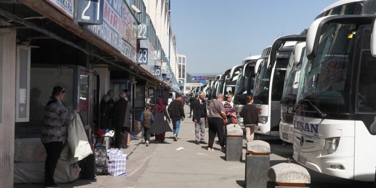 15 Temmuz Demokrasi Otogarı'nda seçim hareketliliği