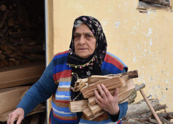 3'ü engelli 6 çocuk annesi Havva Polat, yıllarca inşaatlarda çalıştı
