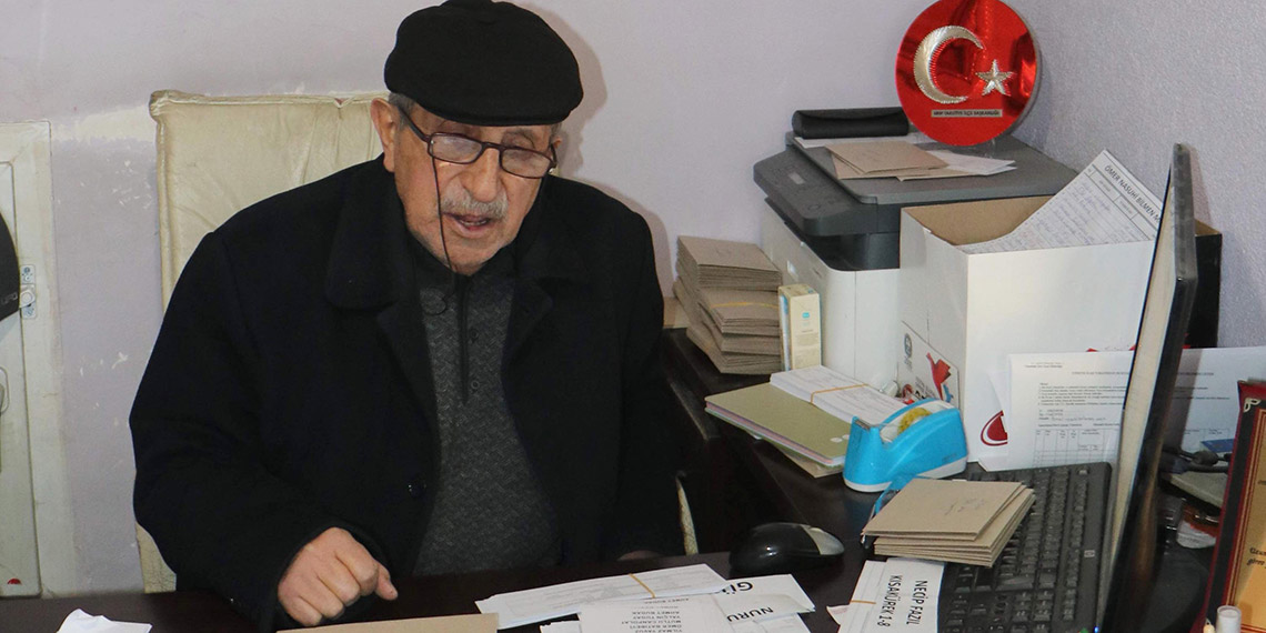 47 yıldır tüm seçimleri kazanan muhtar: Tahir Sağsöz