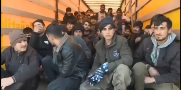 Kalkan-17 operasyonlarında 881 düzensiz göçmen yakalandı