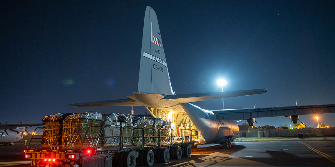 ABD ve Ürdün Gazze'ye uçaklarla gıda malzemesi attı