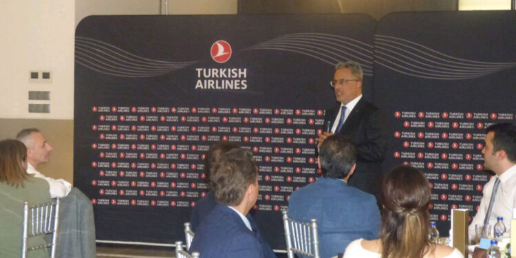 AJet’te kadın yönetici sayısı yüzde 25’e ulaştı