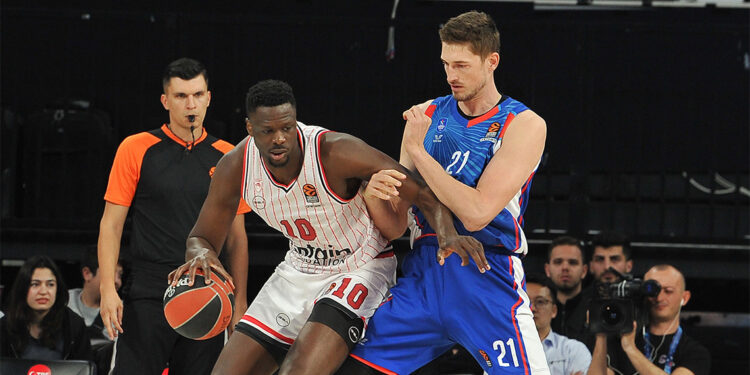 Anadolu Efes-Olympiacos'u 85-72 mağlup etti
